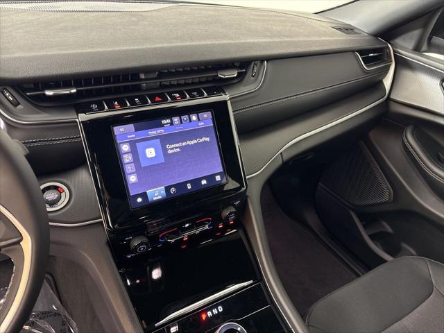 2025 Jeep Grand Cherokee Laredo 4x4