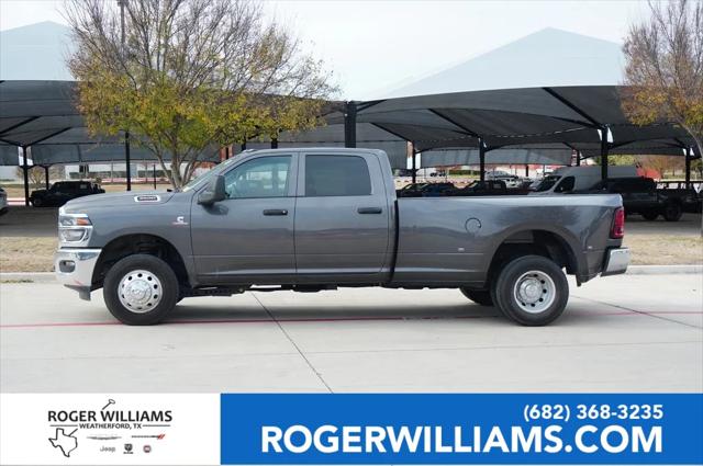 2025 RAM 3500 Tradesman Crew Cab 4x4 8 Box