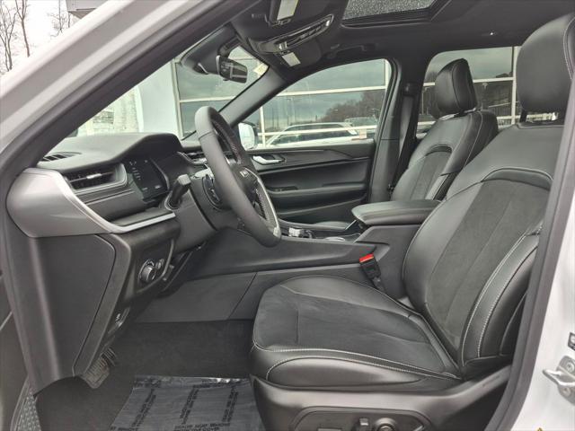 2025 Jeep Grand Cherokee Altitude X 4x4