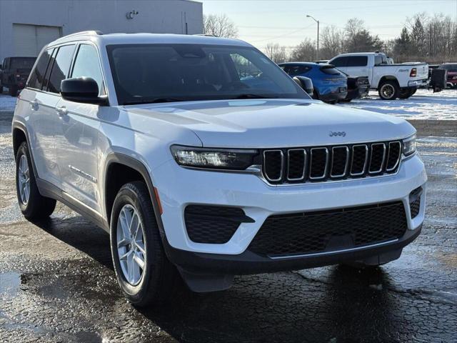 2023 Jeep Grand Cherokee Laredo 4x4