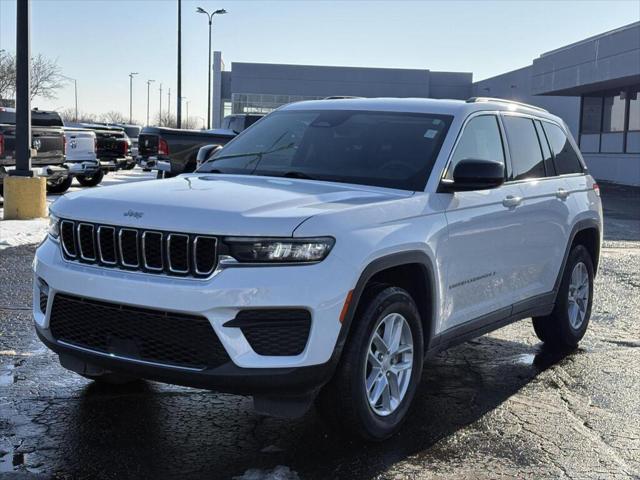 2023 Jeep Grand Cherokee Laredo 4x4