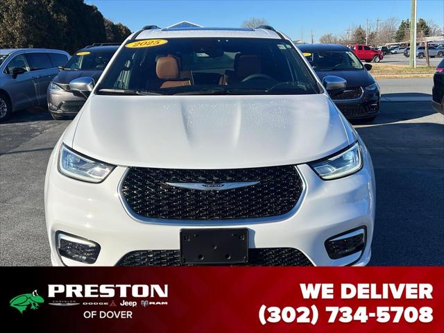 2025 Chrysler Pacifica Pinnacle