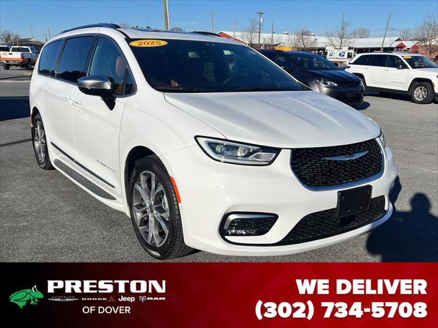 2025 Chrysler Pacifica Pinnacle