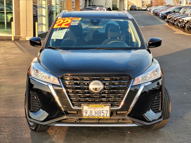 2022 Nissan Kicks SV Xtronic CVT