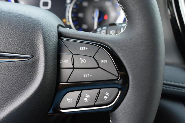 2026 Chrysler Pacifica Select AWD