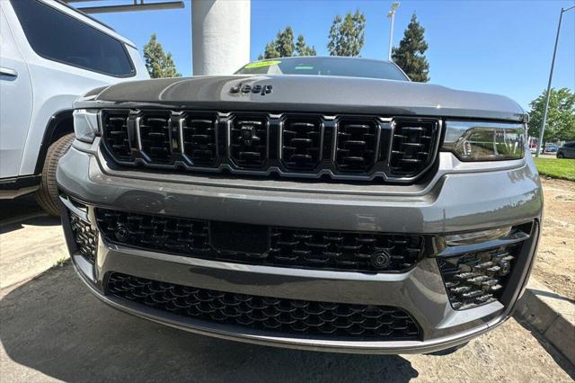 2026 Jeep Grand Cherokee Grand Cherokee Limited Reserve 4x4