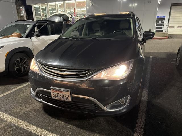 2018 Chrysler Pacifica Hybrid Touring L