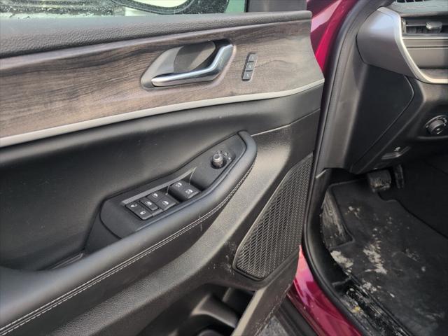 2025 Jeep Grand Cherokee L Limited 4x4