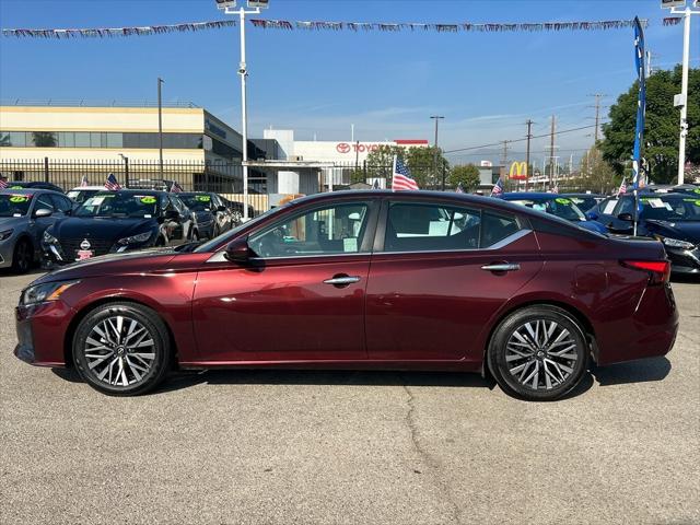 2023 Nissan Altima SV FWD