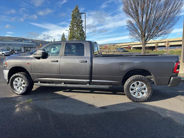 2023 RAM 3500 Laramie Crew Cab 4x4 8 Box