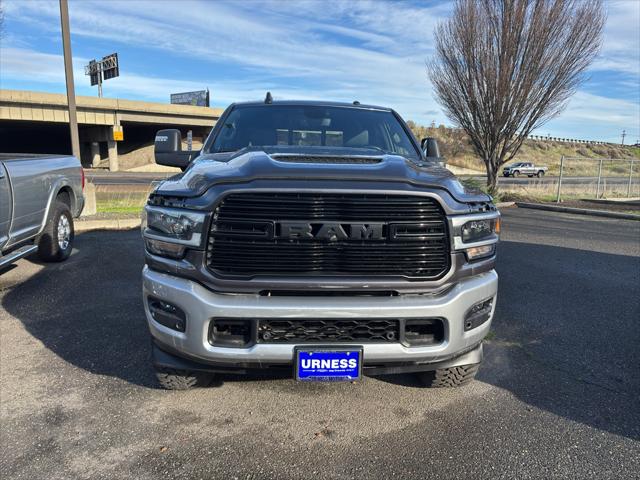 2023 RAM 3500 Laramie Crew Cab 4x4 8 Box