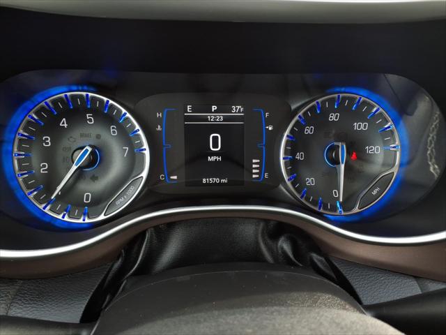 2023 Chrysler Voyager LX