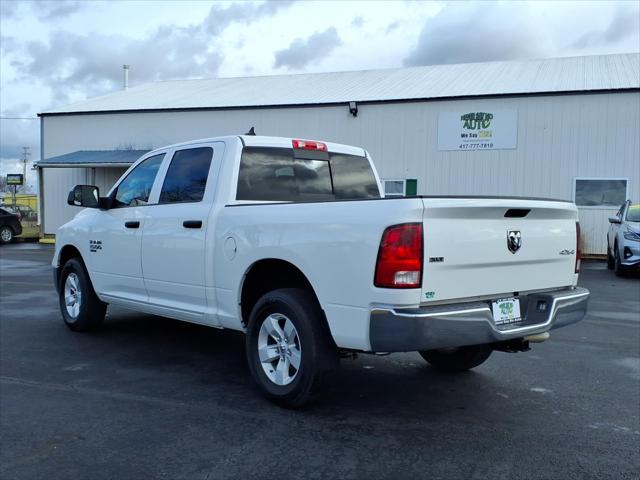 2023 Ram 1500 Classic SLT Crew Cab 4x4 5'7" Box