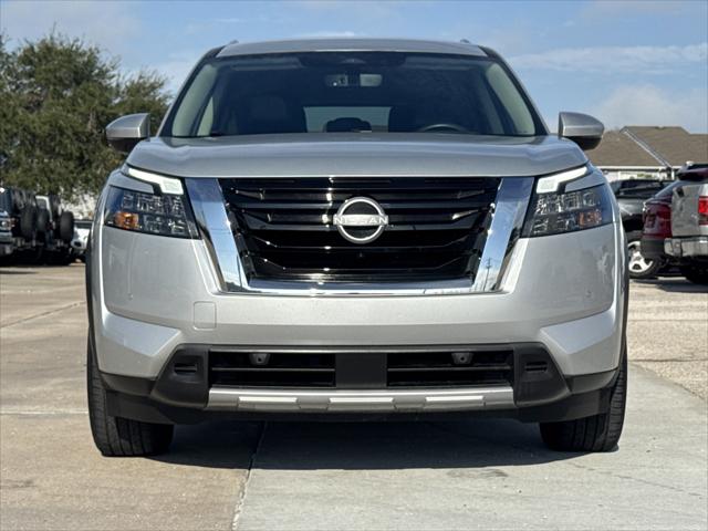 2025 Nissan Pathfinder SL FWD