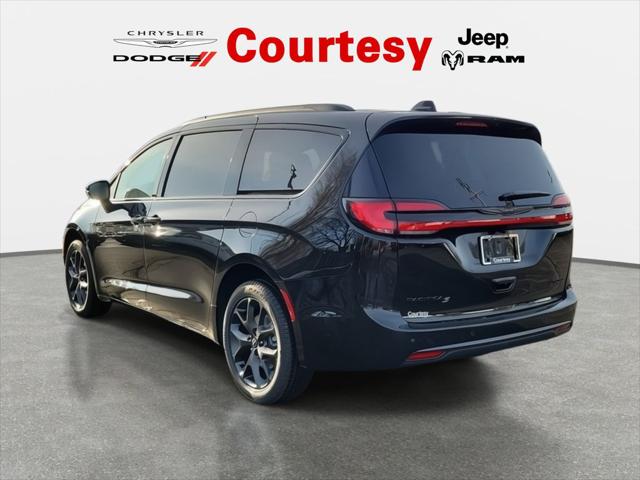 2026 Chrysler Pacifica PACIFICA LIMITED AWD