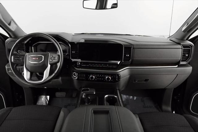 2022 GMC Sierra 1500 4WD Crew Cab Short Box Elevation