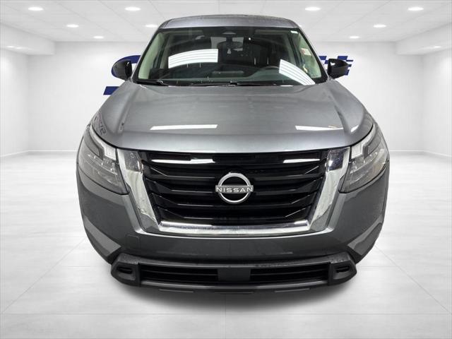 2024 Nissan Pathfinder S 4WD 2024 Nissan Pathfinder S 4WD