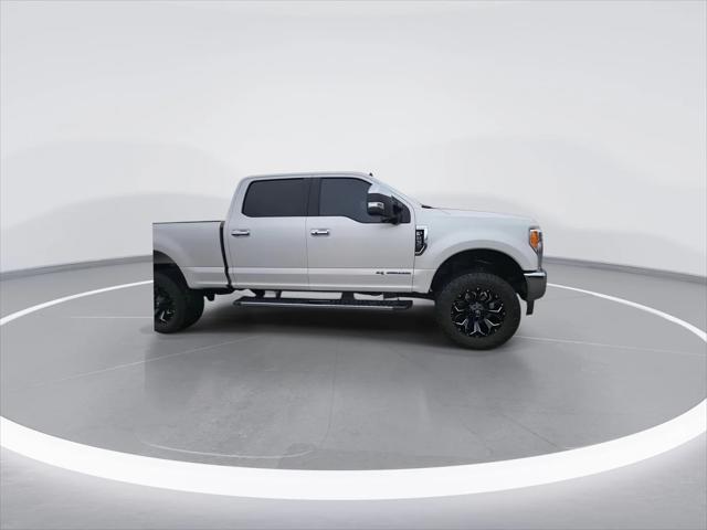 2019 Ford F-250 LARIAT 2019 Ford F-250 LARIAT