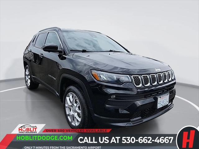 2023 Jeep Compass Latitude Lux FWD