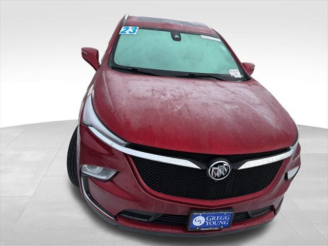 2023 Buick Enclave Essence AWD 2023 Buick Enclave Essence AWD