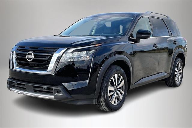 2025 Nissan Pathfinder SL FWD