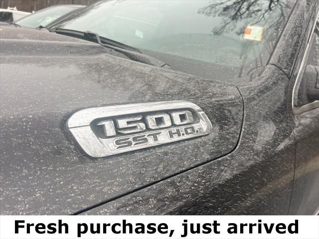 2025 RAM 1500 Limited Crew Cab 4x4 57 Box