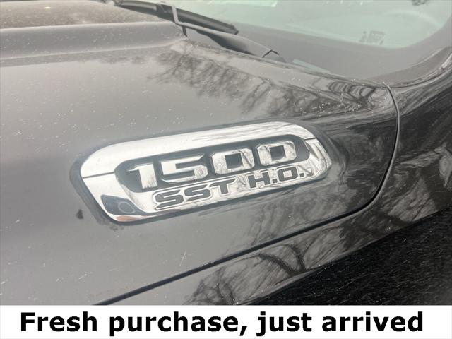 2025 RAM 1500 Limited Crew Cab 4x4 57 Box