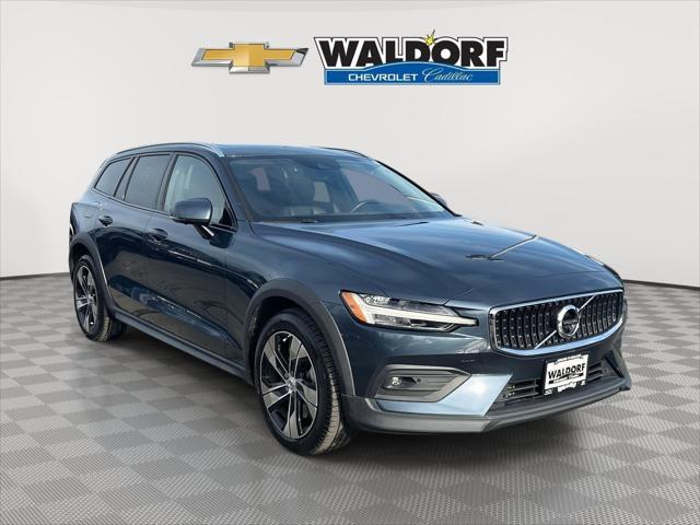 2021 Volvo V60 Cross Country T5