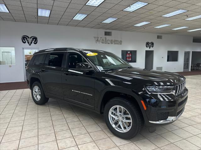 2025 Jeep Grand Cherokee GRAND CHEROKEE L LAREDO 4X4