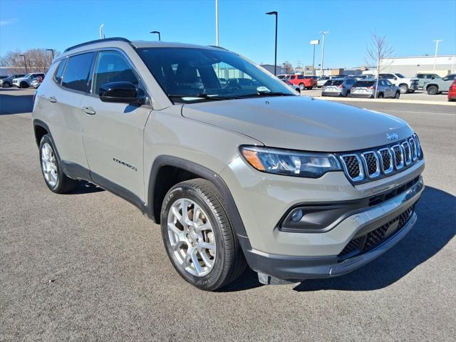 2023 Jeep Compass Latitude Lux FWD 2023 Jeep Compass Latitude Lux FWD