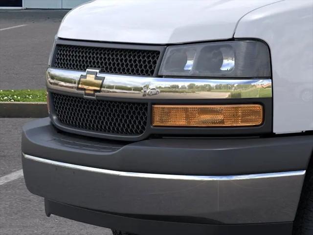2025 Chevrolet Express Cutaway Work Van