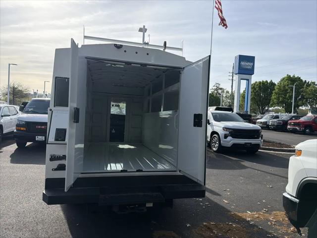 2025 Chevrolet Express Cutaway Work Van