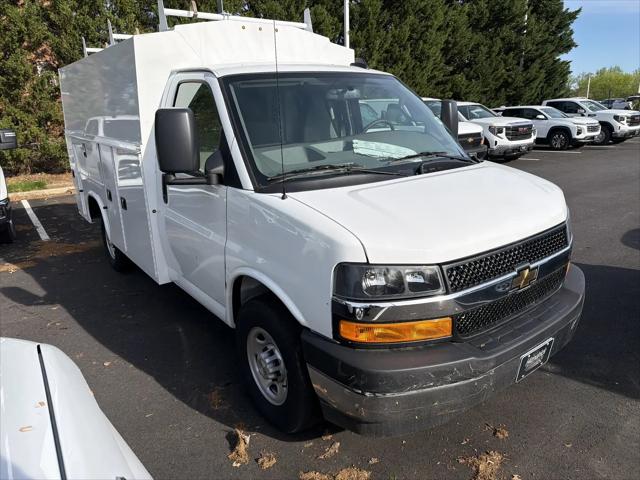 2025 Chevrolet Express Cutaway Work Van
