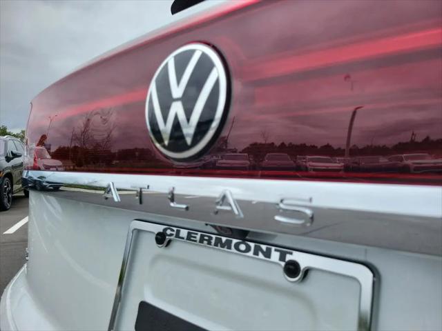 2026 Volkswagen Atlas Cross Sport SEL Premium R-Line