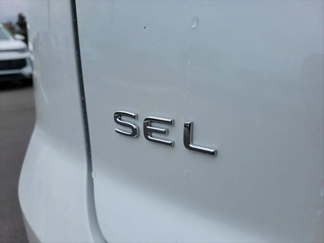 2026 Volkswagen Atlas Cross Sport SEL Premium R-Line