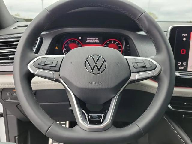 2026 Volkswagen Atlas Cross Sport SEL Premium R-Line