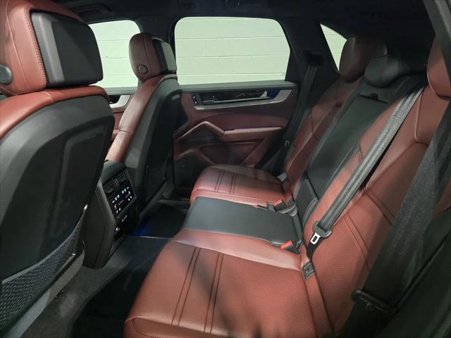 2026 Porsche Cayenne E-Hybrid S