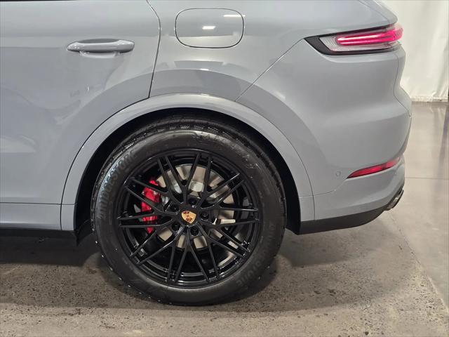 2026 Porsche Cayenne E-Hybrid S