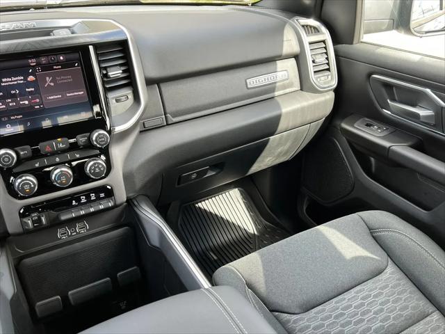2026 Ram 1500 Big Horn Crew Cab 4x4 5'7" Box