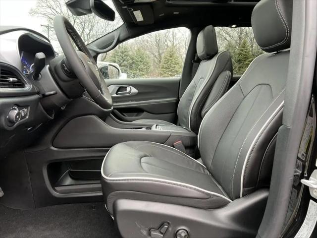 2026 Chrysler Pacifica Limited AWD