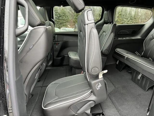 2026 Chrysler Pacifica Limited AWD