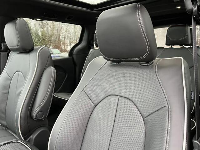 2026 Chrysler Pacifica Limited AWD