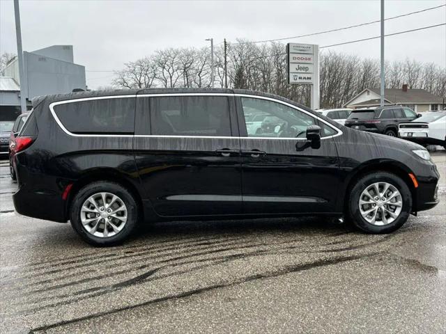 2026 Chrysler Pacifica Limited AWD