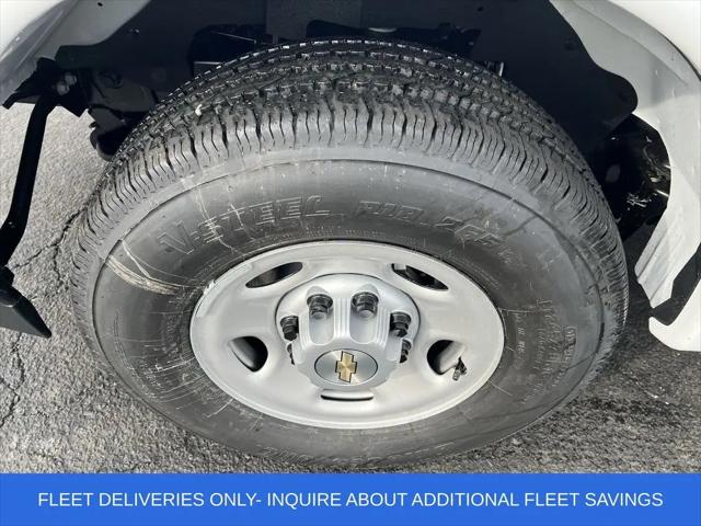 2025 Chevrolet Express Passenger RWD 3500 Extended Wheelbase LS