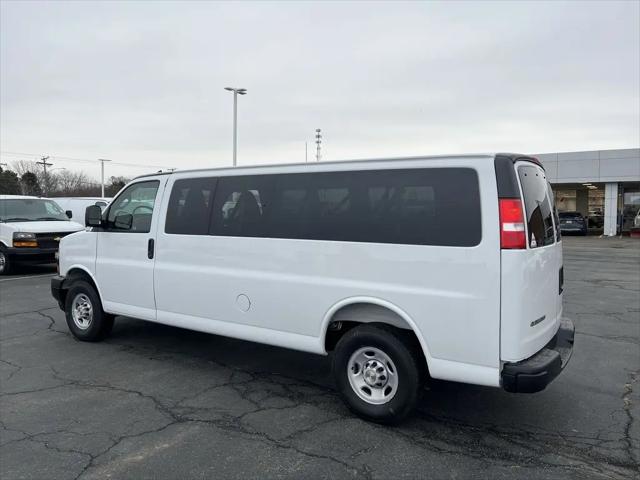 2025 Chevrolet Express Passenger RWD 3500 Extended Wheelbase LS