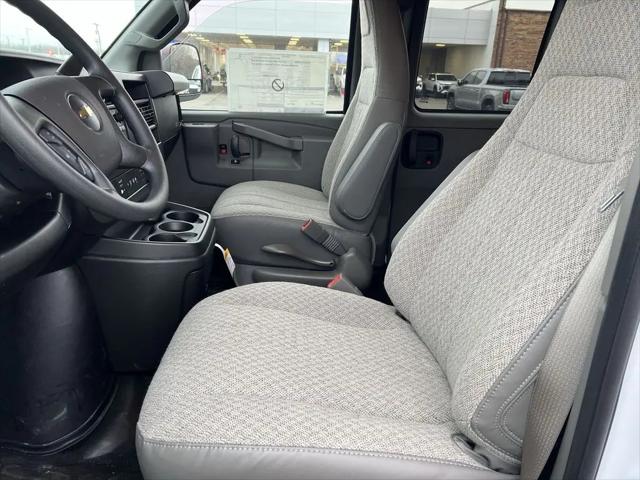 2025 Chevrolet Express Passenger RWD 3500 Extended Wheelbase LS