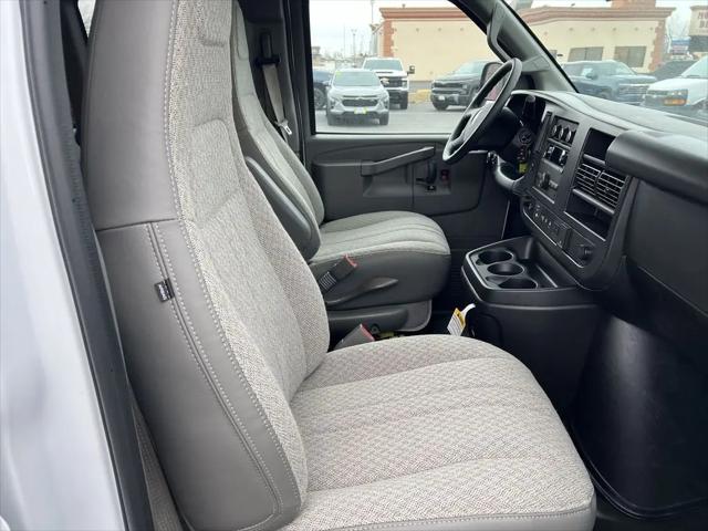 2025 Chevrolet Express Passenger RWD 3500 Extended Wheelbase LS