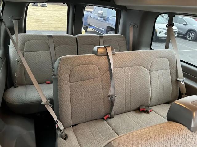 2025 Chevrolet Express Passenger RWD 3500 Extended Wheelbase LS