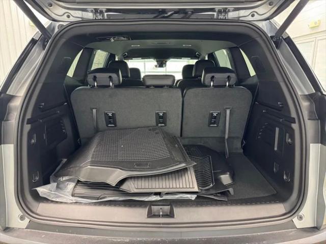 2026 GMC Acadia Elevation FWD