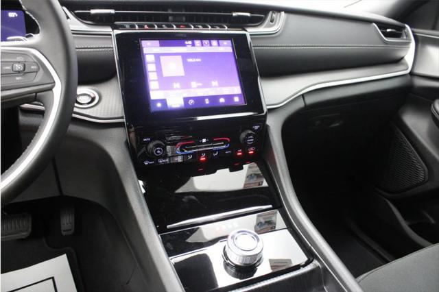 2025 Jeep Grand Cherokee Laredo X 4x2